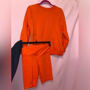 Old Navy Set Oversized Crewneck Sweatshirt Biker Short Small XS Orange Jazzercis